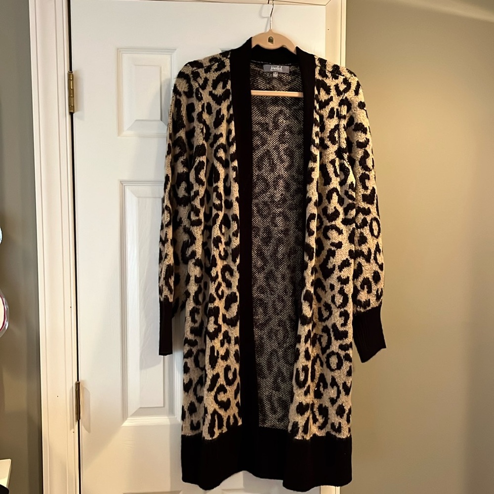 Cheetah print warm long sweater. Barely warm. Size medium.